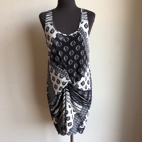 Zara Dresses & Skirts - Zara sz M geo print sheer dress